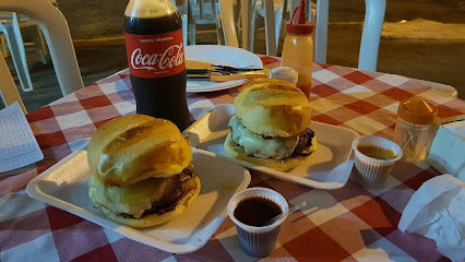 Mama,s Burger & Grill - Praça Joaquim Ramos Jubé - St. Oeste, Goiânia - GO, 74115-030, Brazil