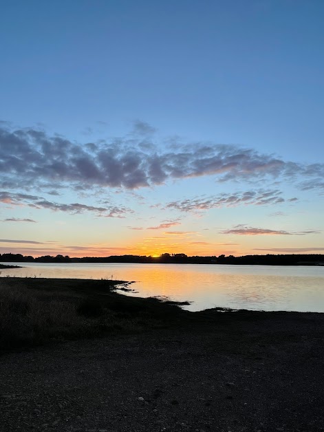 Area sosta in riva al fiume à Joué-sur-Erdre (Loire-Atlantique 44)