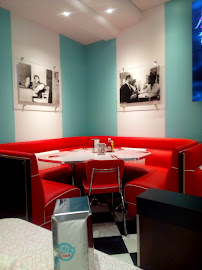 Atmosphère du Restaurant américain Holly's Diner à Vierzon - n°12