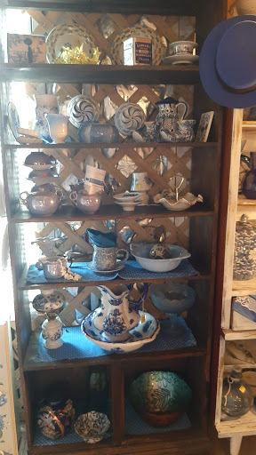 Consignment Shop «Green Acres Barn», reviews and photos, 540 Wells Mill Rd, Waretown, NJ 08758, USA