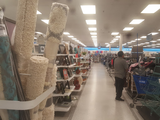 Clothing Store «Ross Dress for Less», reviews and photos, 1419 N Davis Rd, Salinas, CA 93907, USA