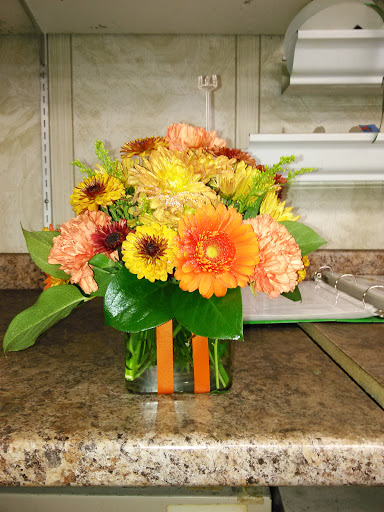 Florist «Carriage House Of Flowers», reviews and photos, 4923 W Broad St, Columbus, OH 43228, USA