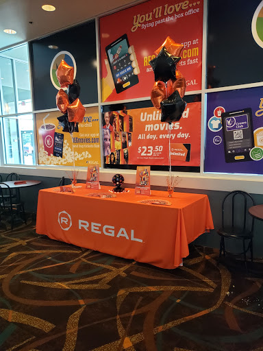 Movie Theater «Regal Cinemas Ronkonkoma 9», reviews and photos, 565 Portion Rd, Ronkonkoma, NY 11779, USA