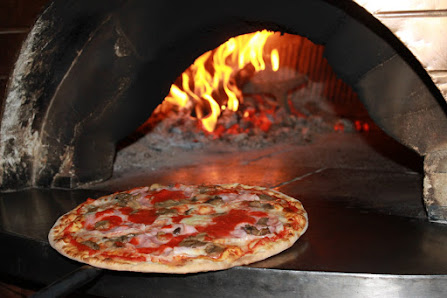 Pizzeria Day Piazza IV Novembre, 1, 20060 Bettola MI, Italia