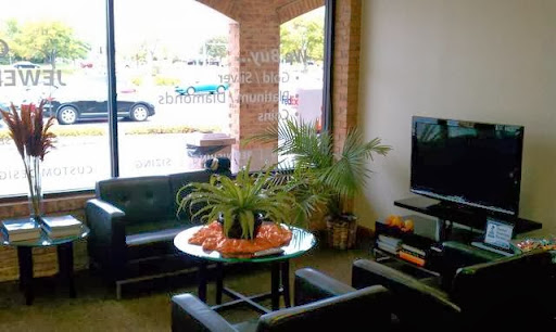 Jewelry Store «MCJ Jewelers», reviews and photos, 1006 Weiland Rd, Buffalo Grove, IL 60089, USA