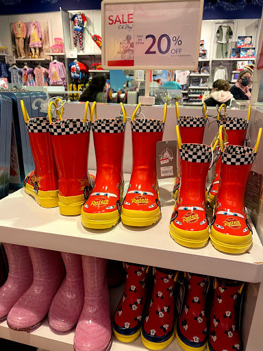 Toy Store «Disney Store», reviews and photos, 564 Great Northern Shop Center, North Olmsted, OH 44070, USA