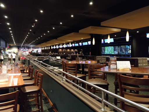 Bowling Alley «Bowlero Buffalo Grove», reviews and photos, 350 McHenry Rd, Buffalo Grove, IL 60089, USA
