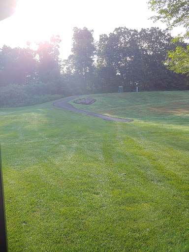 Golf Course «Veterans Memorial Golf Course», reviews and photos, 1059 S Branch Pkwy, Springfield, MA 01118, USA