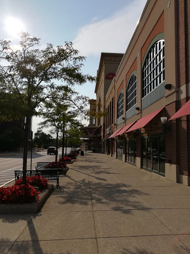 Movie Theater «AMC Loews Streets of Woodfield 20», reviews and photos, 601 N Martingale Rd #105, Schaumburg, IL 60173, USA