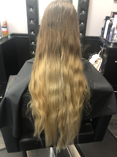 Hair Salon «Tease Salon», reviews and photos, 6839 Pearl Rd, Middleburg Heights, OH 44130, USA