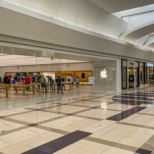 Shopping Mall «Woodland Mall», reviews and photos, 3195 28th St SE, Grand Rapids, MI 49512, USA