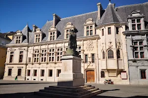 Place du Tribunal image