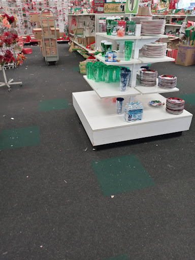 Dollar Store «Dollar Tree», reviews and photos, 562 W Broad St, Hazleton, PA 18201, USA