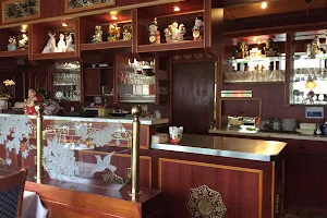 Restaurant China Palast image