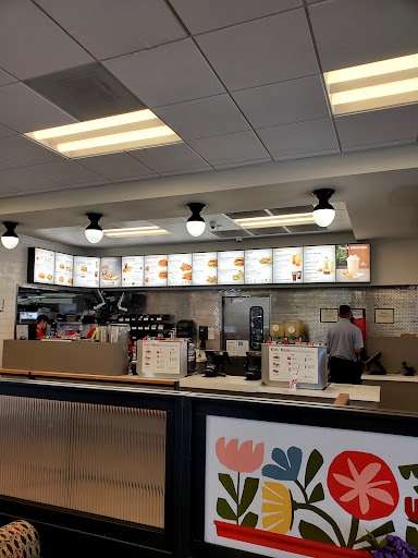 Fast Food Restaurant «Chick-fil-A», reviews and photos, 2617 Lakeview Pkwy, Rowlett, TX 75088, USA