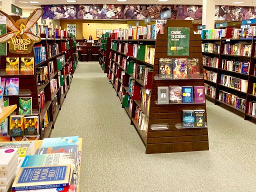 Book Store «Barnes & Noble», reviews and photos, 113 W County Center, Des Peres, MO 63131, USA