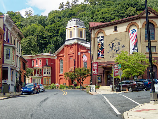 Live Music Venue «The Mauch Chunk Opera House», reviews and photos, 14 W Broadway, Jim Thorpe, PA 18229, USA