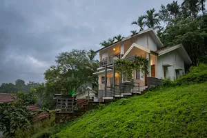 DAZZLE VILLA RESORT image