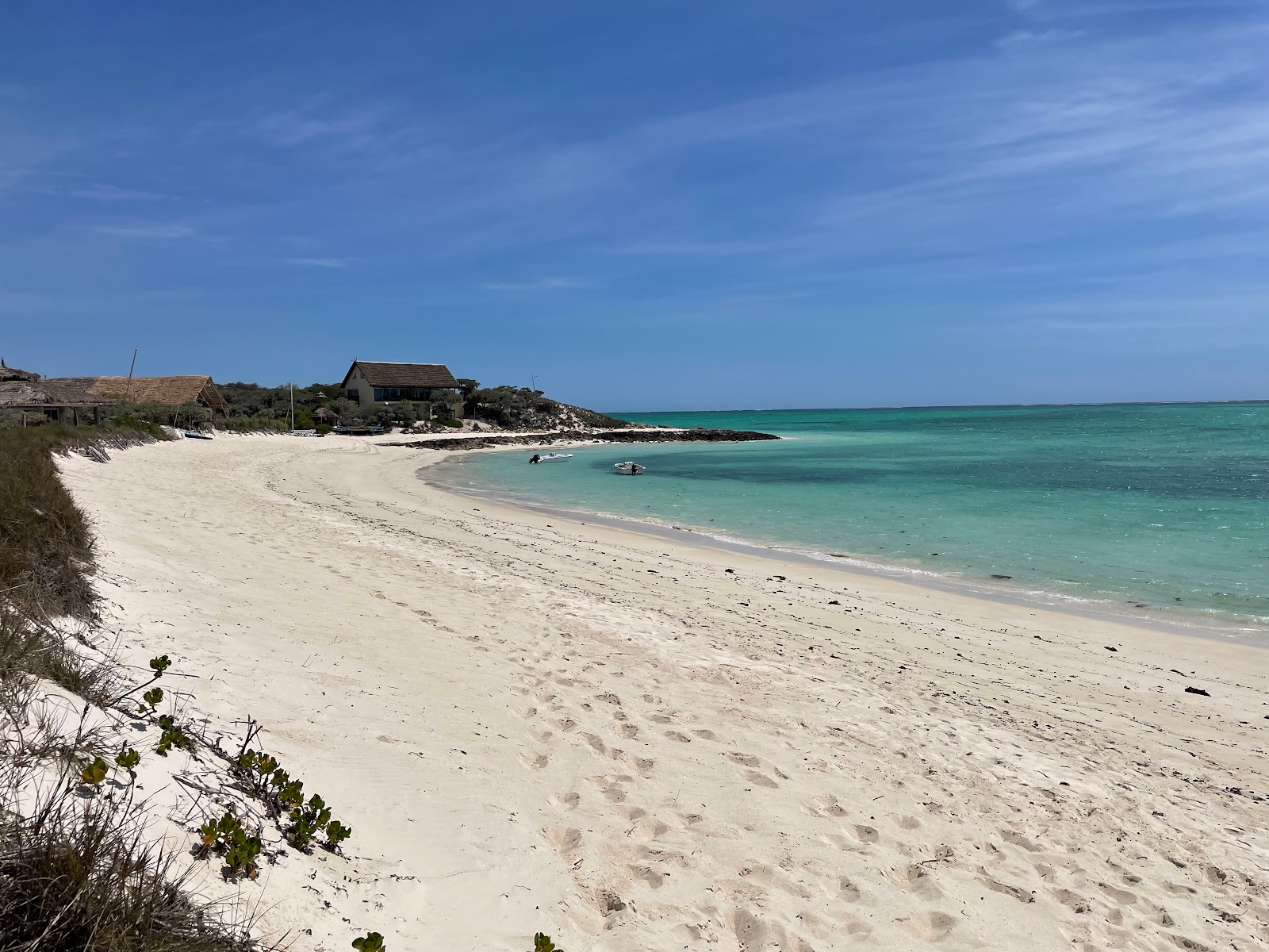 Foto de Tsiandamba Beach con recta y larga