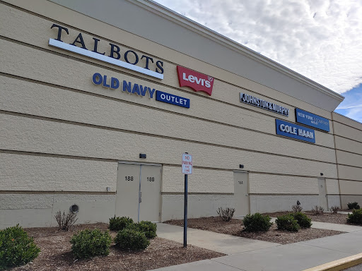 Shopping Mall «Asheville Outlets», reviews and photos, 800 Brevard Rd, Asheville, NC 28806, USA