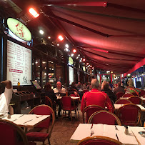 Atmosphère du Restaurant italien La Pizza Cresci - Cannes - n°17