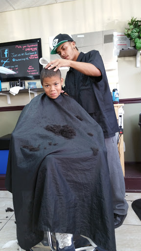 Barber Shop «Headline Barber Shop», reviews and photos, 286 Baldwin Ave, Pontiac, MI 48342, USA