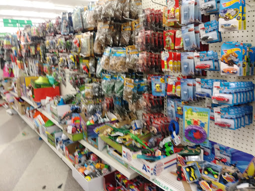 Dollar Store «Dollar Tree», reviews and photos, 1551 Missouri Ave N, Largo, FL 33770, USA