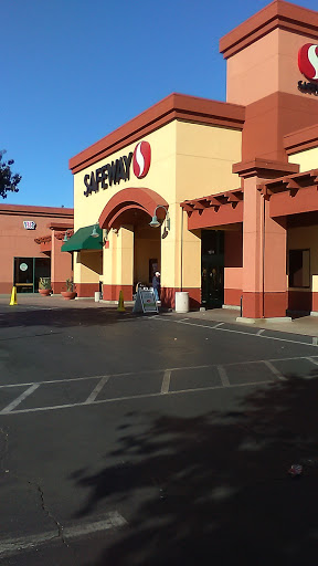 Grocery Store «Safeway», reviews and photos, 7301 Greenback Ln, Citrus Heights, CA 95621, USA