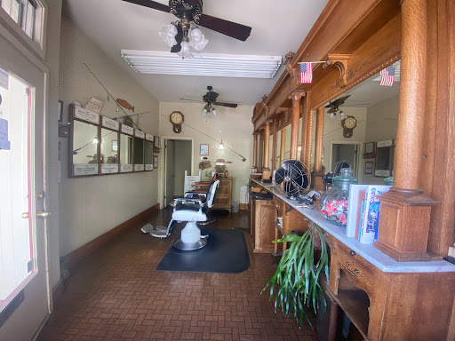 Barber Shop «Executive Barber Shop», reviews and photos, 109 W Perkins St, Ukiah, CA 95482, USA