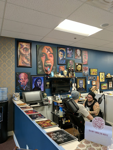 Tattoo Shop «Electric Tattoo Parlor , Piercing, and Tattoo Removal.», reviews and photos, 2319 Randall Rd, Carpentersville, IL 60110, USA
