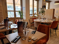 Atmosphère du Restaurant Les Voyageurs à Dinan - n°1