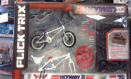 Outlet Mall «Seaside Factory Outlet Center», reviews and photos, 1111 N Roosevelt Dr, Seaside, OR 97138, USA