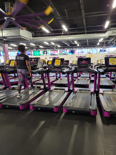Gym «Planet Fitness», reviews and photos, 1020 Revere Beach Pkwy, Chelsea, MA 02150, USA