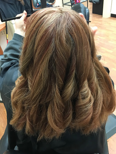 Hair Salon «Heads Up Hair Salon», reviews and photos, 7636 S Westnedge Ave, Portage, MI 49002, USA