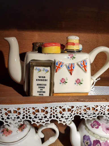 Gift Shop «The English Shop», reviews and photos, 423 S Main St, St Charles, MO 63301, USA