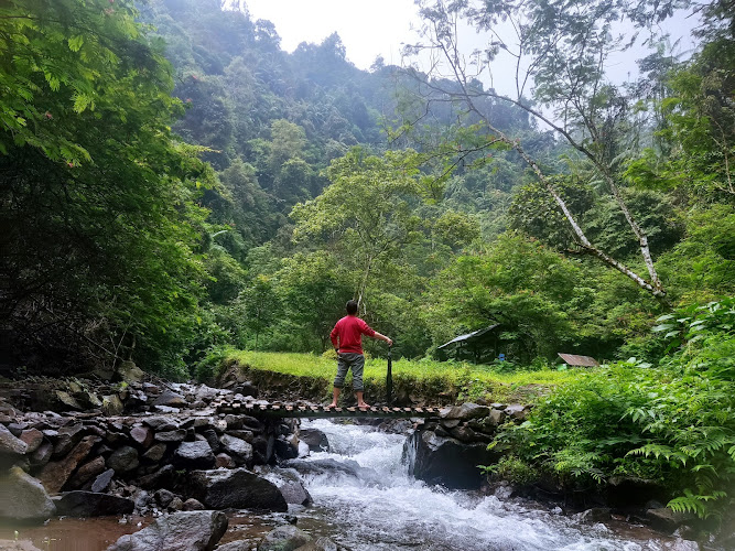 Area Rekreasi Alam Kabupaten Kuningan: Menikmati Keindahan Telaga Biru Cicerem dan Lembah Cilengkrang