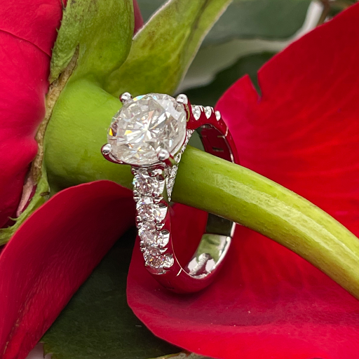 Jewelry Store «P.J. Rossi Jewelers», reviews and photos, 217 Commercial Blvd, Lauderdale-By-The-Sea, FL 33308, USA