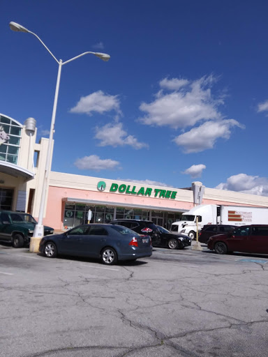 Shopping Mall «Dutch Square Mall», reviews and photos, 421 Bush River Rd, Columbia, SC 29210, USA