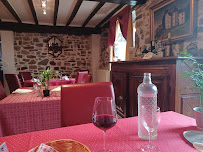 Atmosphère du Restaurant Chez Château à Esquiule - n°2