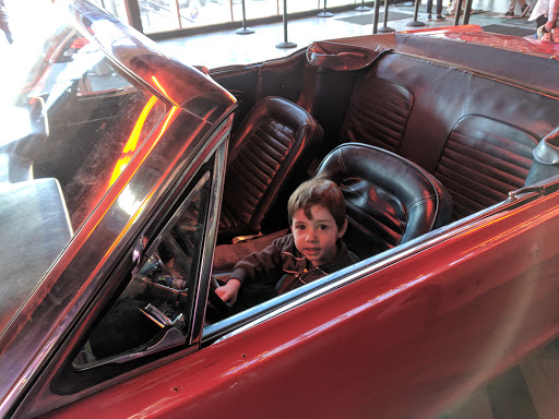 Bowling Alley «Bowlmor White Plains», reviews and photos, 47 Tarrytown Rd, White Plains, NY 10607, USA