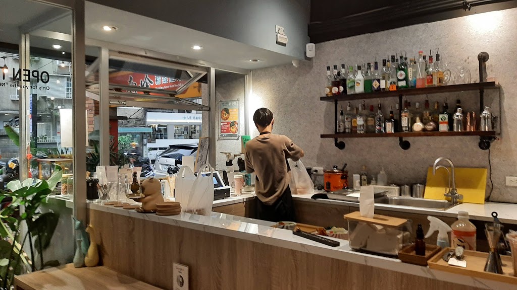 重良料理所｜餐酒館｜定食｜飲品｜場地租借 的照片