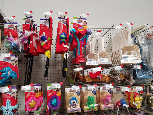 Pet Supply Store «Central Garden & Pet Co», reviews and photos, 13227 Orden Dr, Santa Fe Springs, CA 90670, USA