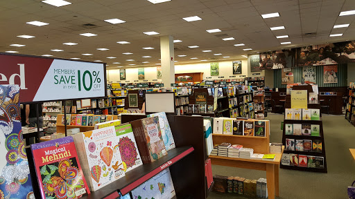 Book Store «Barnes & Noble», reviews and photos, 5249 State St, Murray, UT 84107, USA