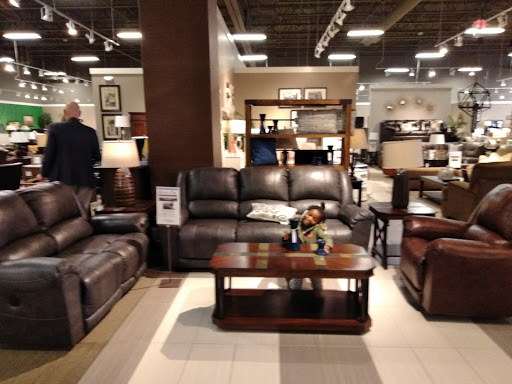 Furniture Store «Ashley HomeStore», reviews and photos, 4771 S 27th St, Greenfield, WI 53220, USA
