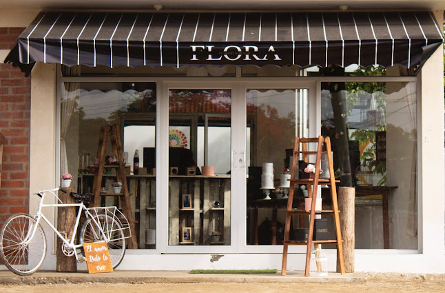 FLORA Flowers&Design