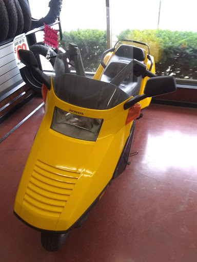 Honda Dealer «Western Hills Honda-Yamaha», reviews and photos, 3110 Harrison Ave, Cincinnati, OH 45211, USA