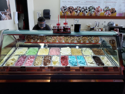 Ice Cream Shop «Cold Stone Creamery», reviews and photos, 2970 E Germann Rd #5, Chandler, AZ 85286, USA