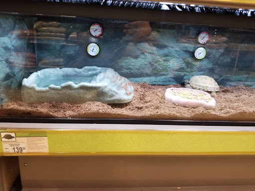 Pet Supply Store «Petco Animal Supplies», reviews and photos, 317 E Trenton Rd, Edinburg, TX 78539, USA