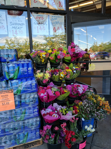 Grocery Store «Friday Harbor Market Place», reviews and photos, 515 Market St, Friday Harbor, WA 98250, USA