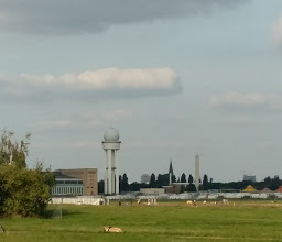Tempelhofer Feld photo